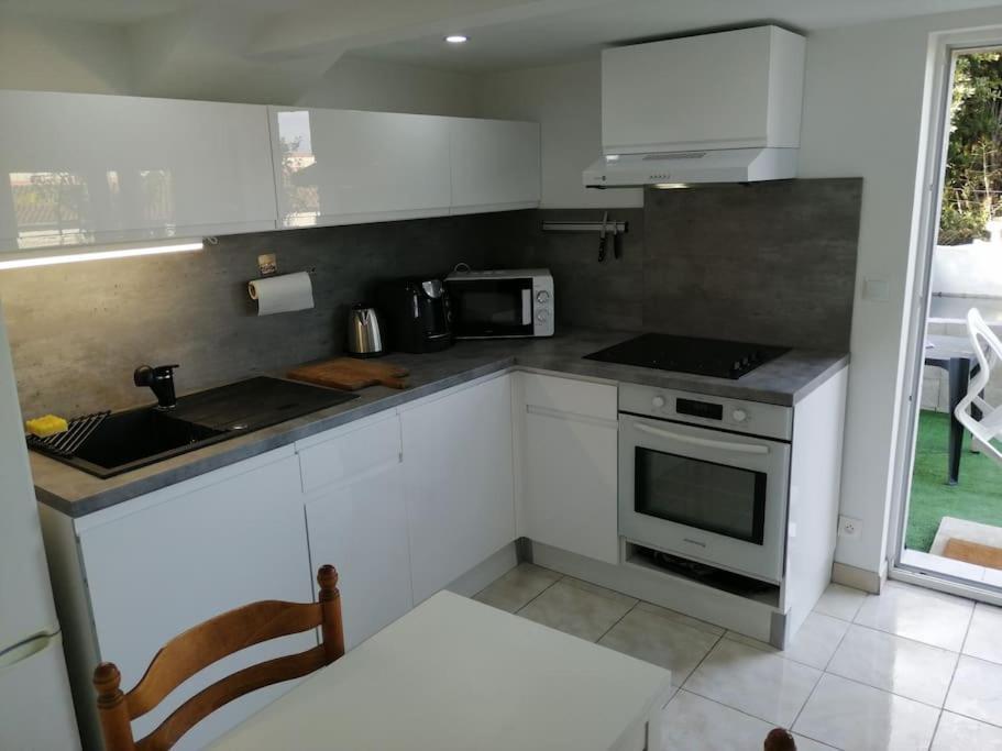 Appartement Aurore En Rez De Jardin Avec Parking Gratuit Vence Exterior photo